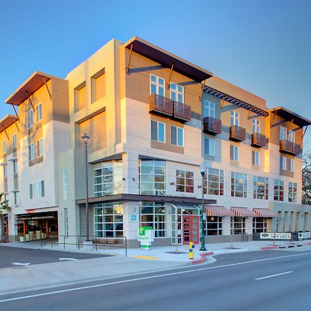 Holiday Inn Windsor - Wine Country By Ihg Eksteriør bilde
